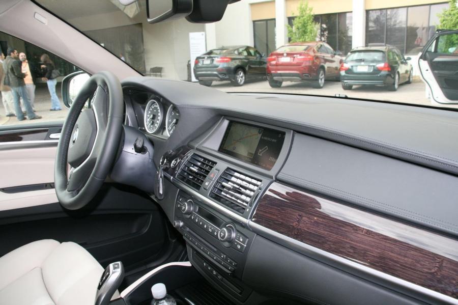  BMW X6 2009 года  (фото 47 из 74)